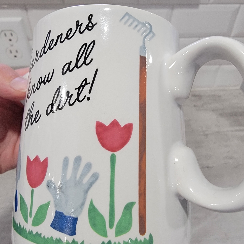 Vintage Watering Can Shaped Coffee Mug White Ceramic Tulips Gardening Cup - Picture 10 of 17